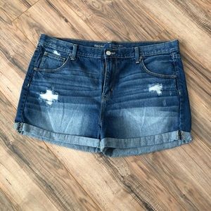 Lot of 3 items- Shorts/Jeans/Capris Size 14